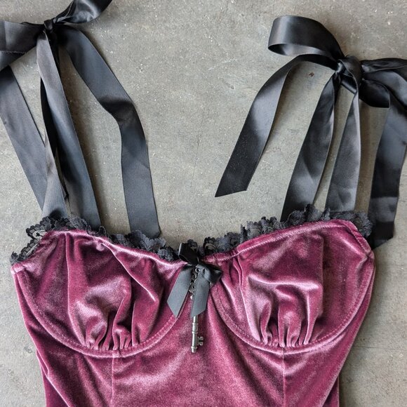 Dolls Kill House of Widow Purple Velvet Bustier Mini Dress small NWT - Picture 2 of 7